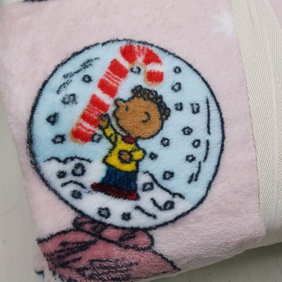 Peanuts Snoopy Twin Plush Blanket 60" X 90" By Berkshire Pink Holiday Snow Globe - Picture 9 of 11